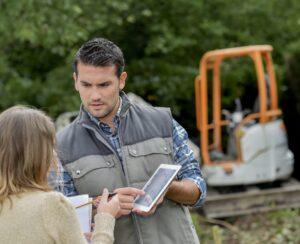 These are the questions to ask before hiring a contractor